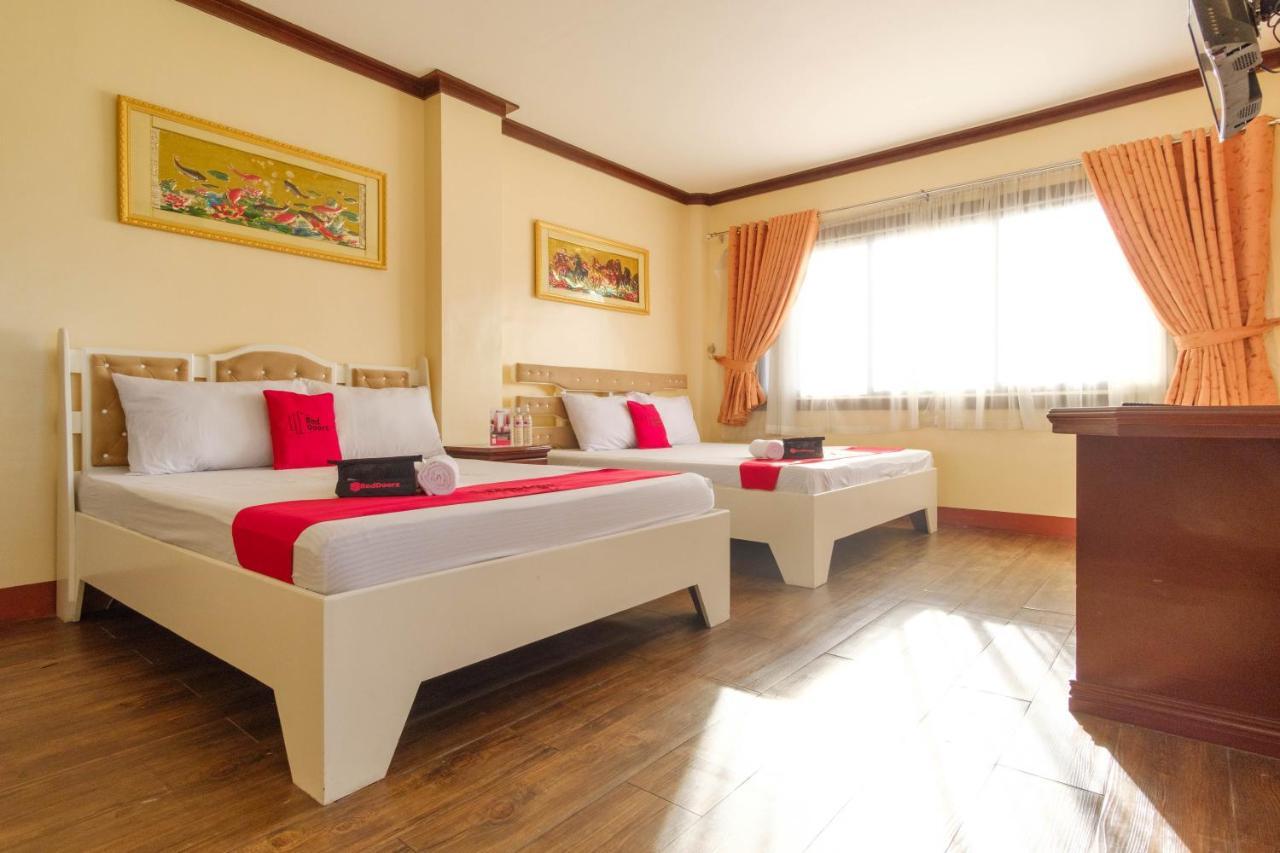 Reddoorz Plus @ Seaborne Hotel Subic Zambales Exterior foto